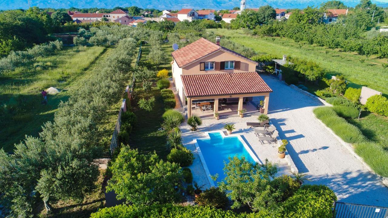 Holiday Home Taras Smilcic Ngoại thất bức ảnh